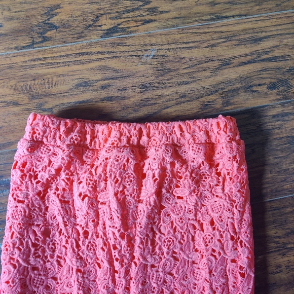 Dizzy Lizzy Pull-On Lace Skirt - Picture 4 of 7